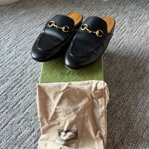 Gucci Black Leather Loafers with Gold Hardware 39.5 Women’s Authentic